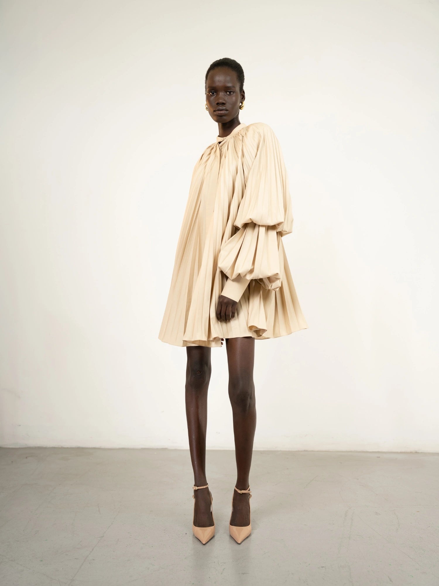 Al Ola (Glory) shirt with pleats  BEIGE