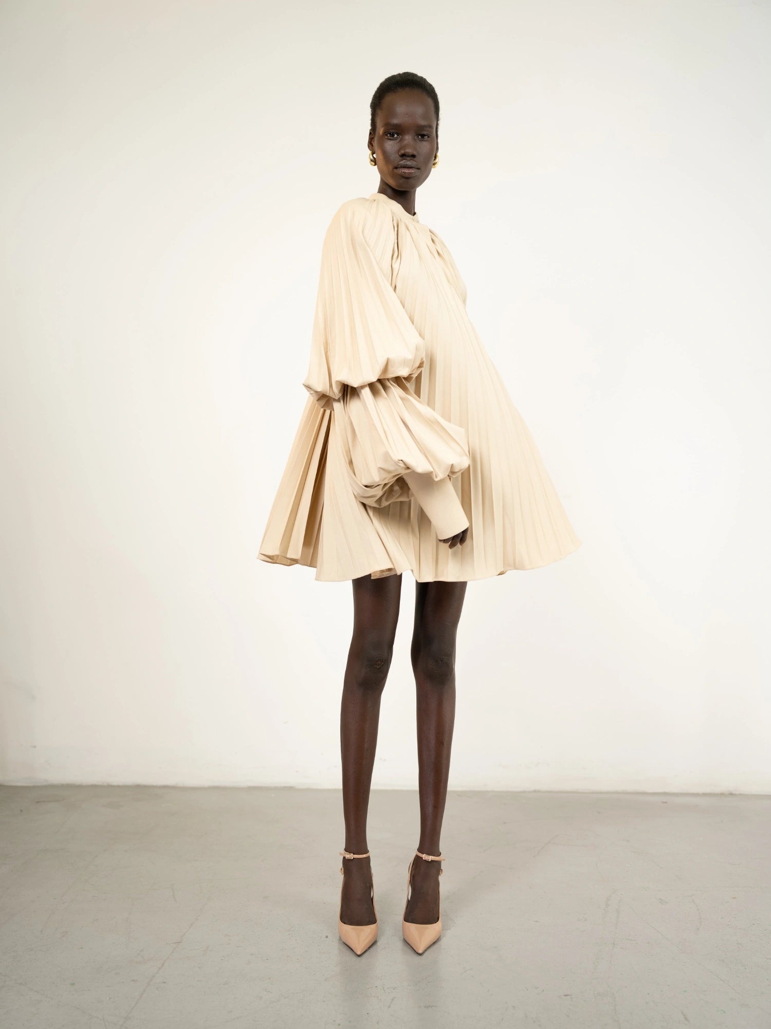 Al Ola (Glory) shirt with pleats  BEIGE