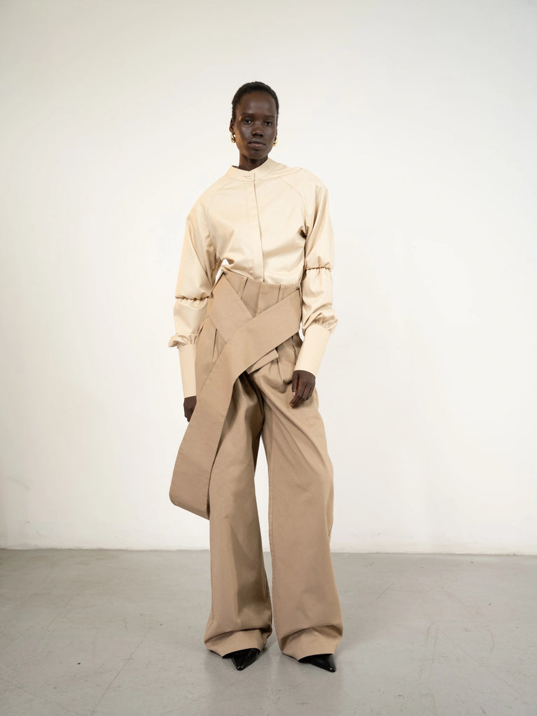 Al Ola (Glory) shirt with pleats Beige