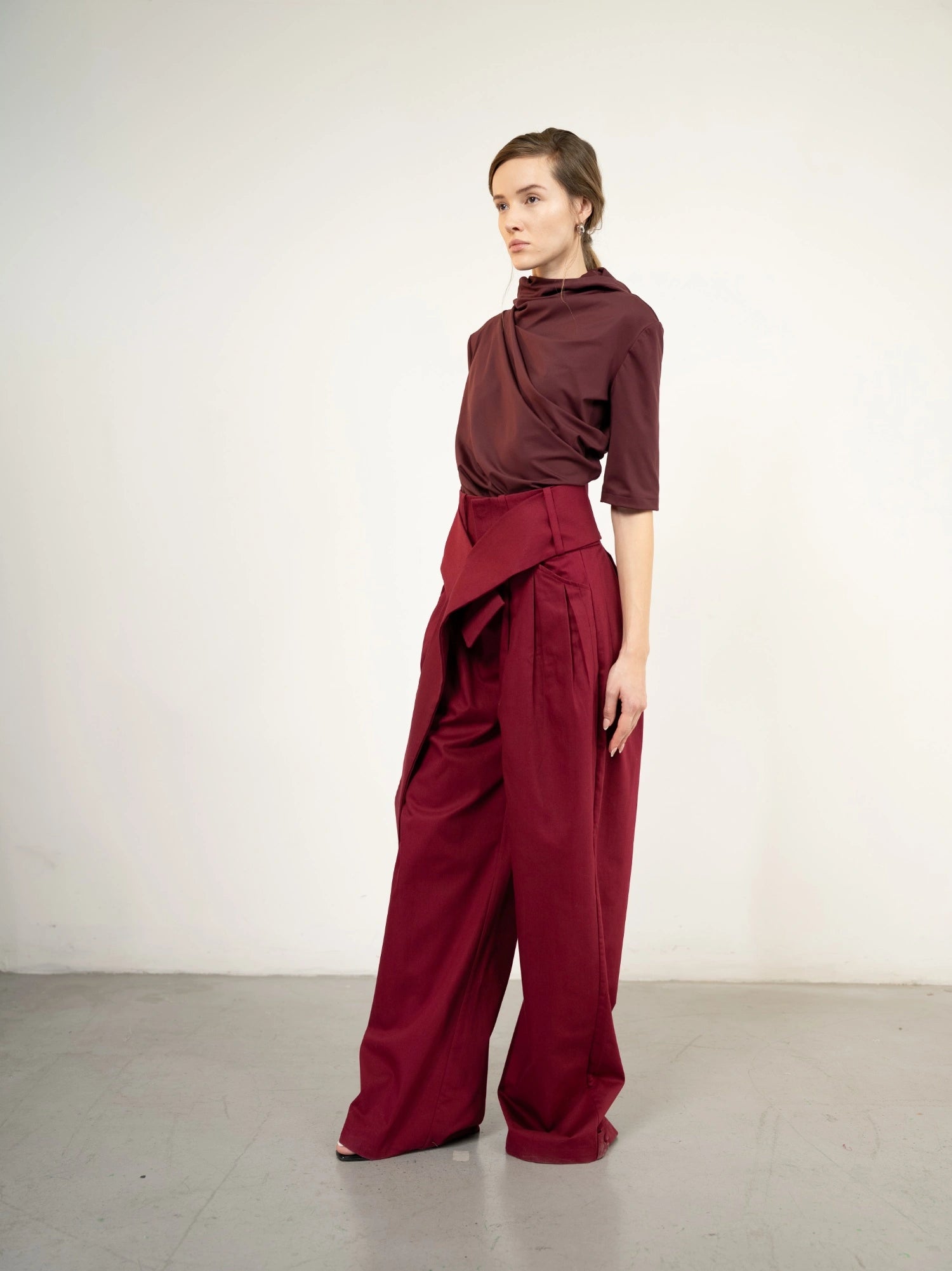 Al Ola (Glory) Shirt without pleats Dark Maroon