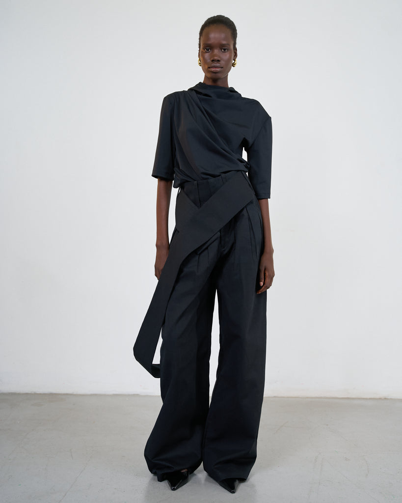 Al Riyah (The wind) hoodie Black