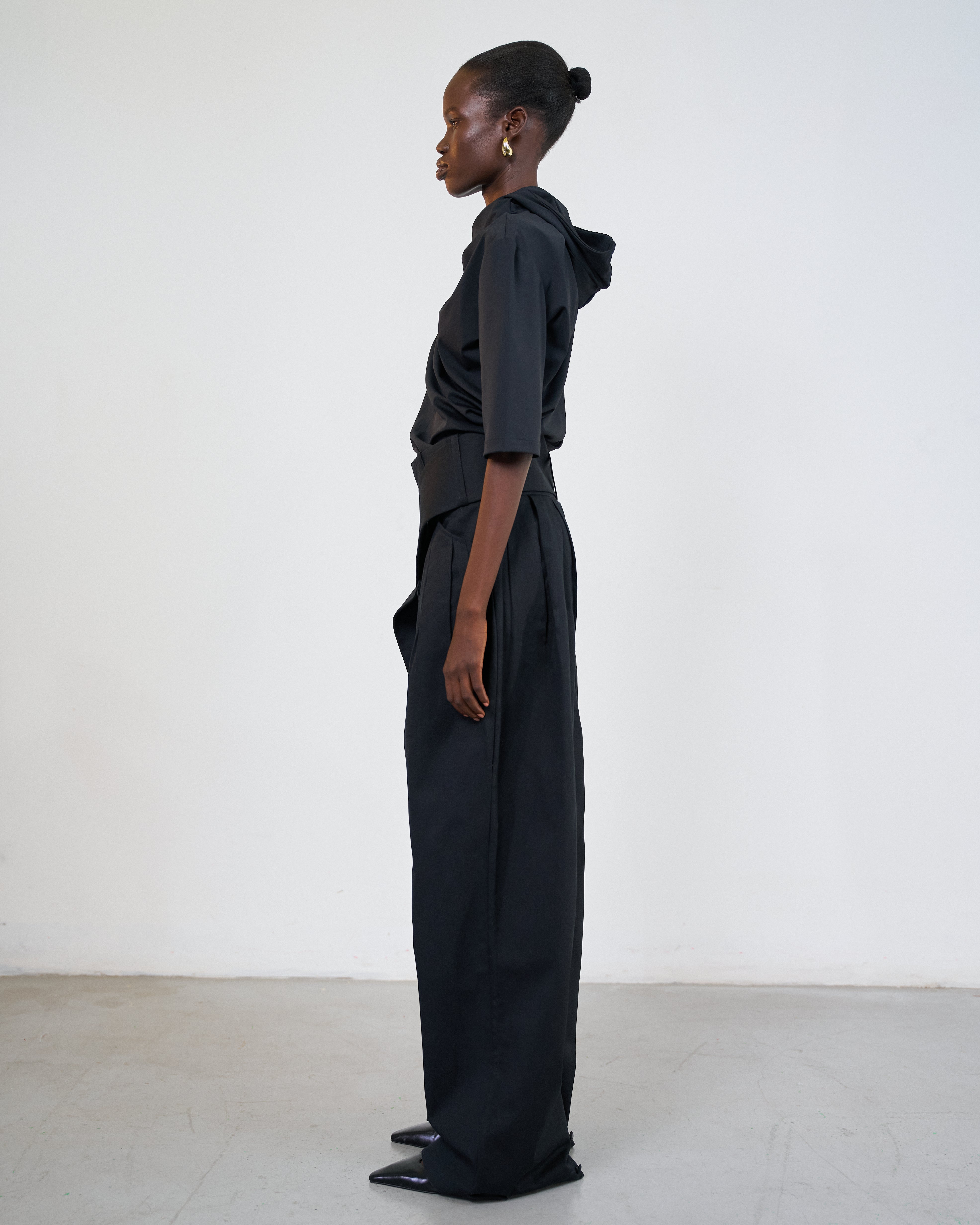 Al Riyah (The wind) hoodie Black