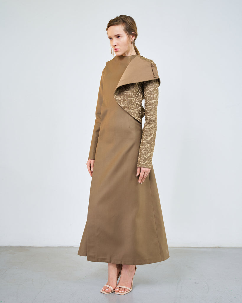 Al Baydaa (The desert) dress